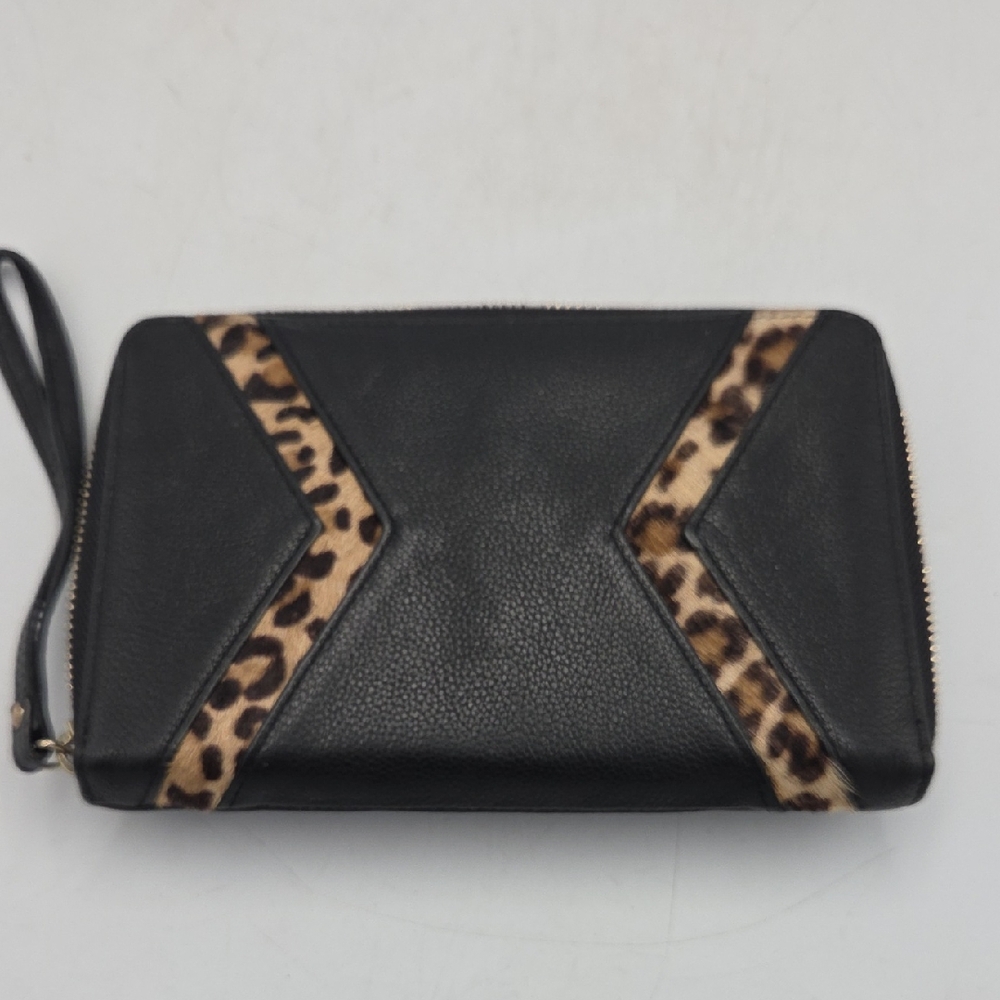 Silpada Zahara Leather Wristlet